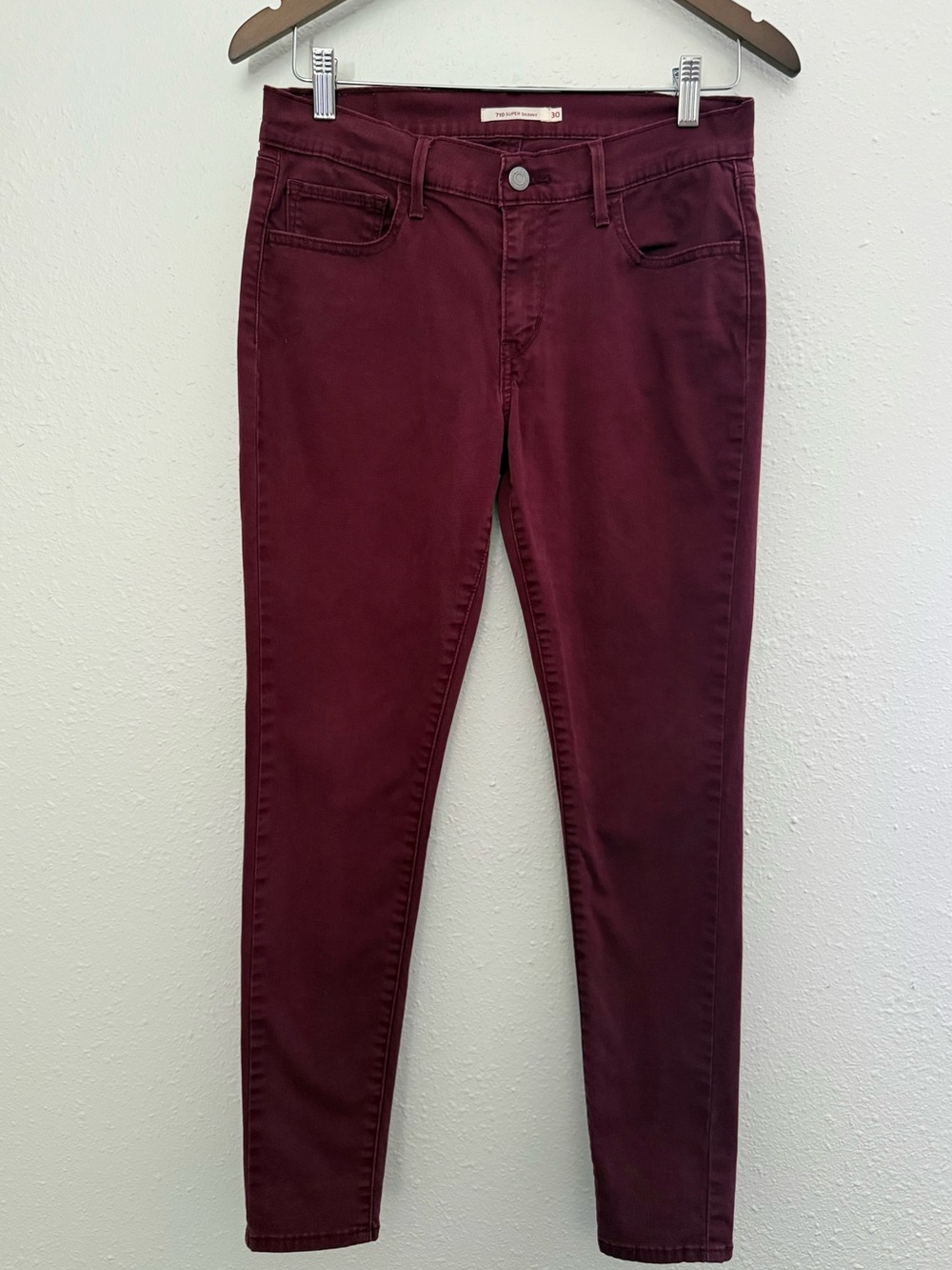 Levi’s 710 Super Skinny Jeans Plum Burgundy Stretch Women’s W30 L30 30x30